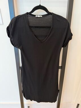 Black V-Neck Short T Shirt Casual Dress black XS